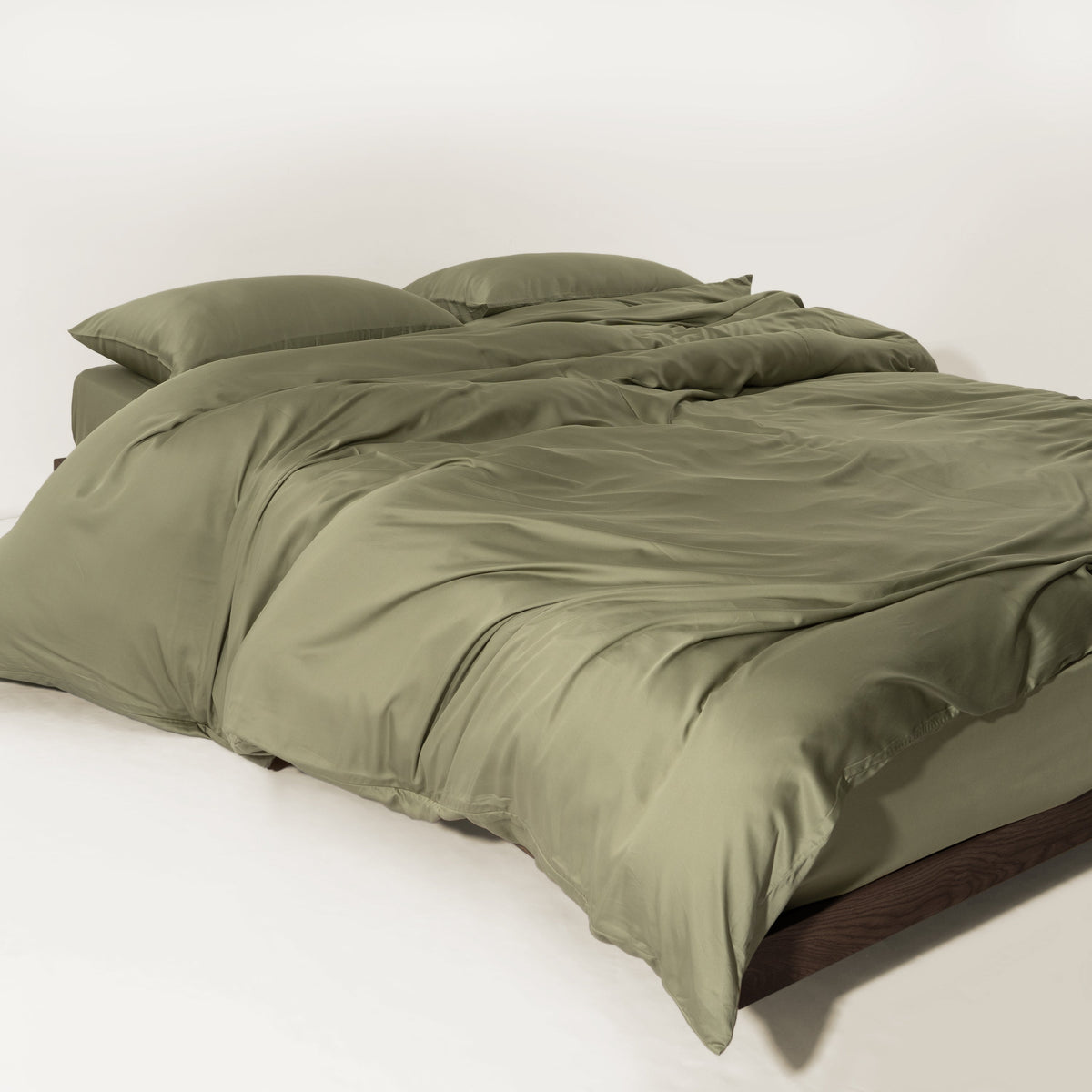 FURRFREE Bamboo Duvet Cover Set- Pet Hair Repellent for Dogs/Cats Family
