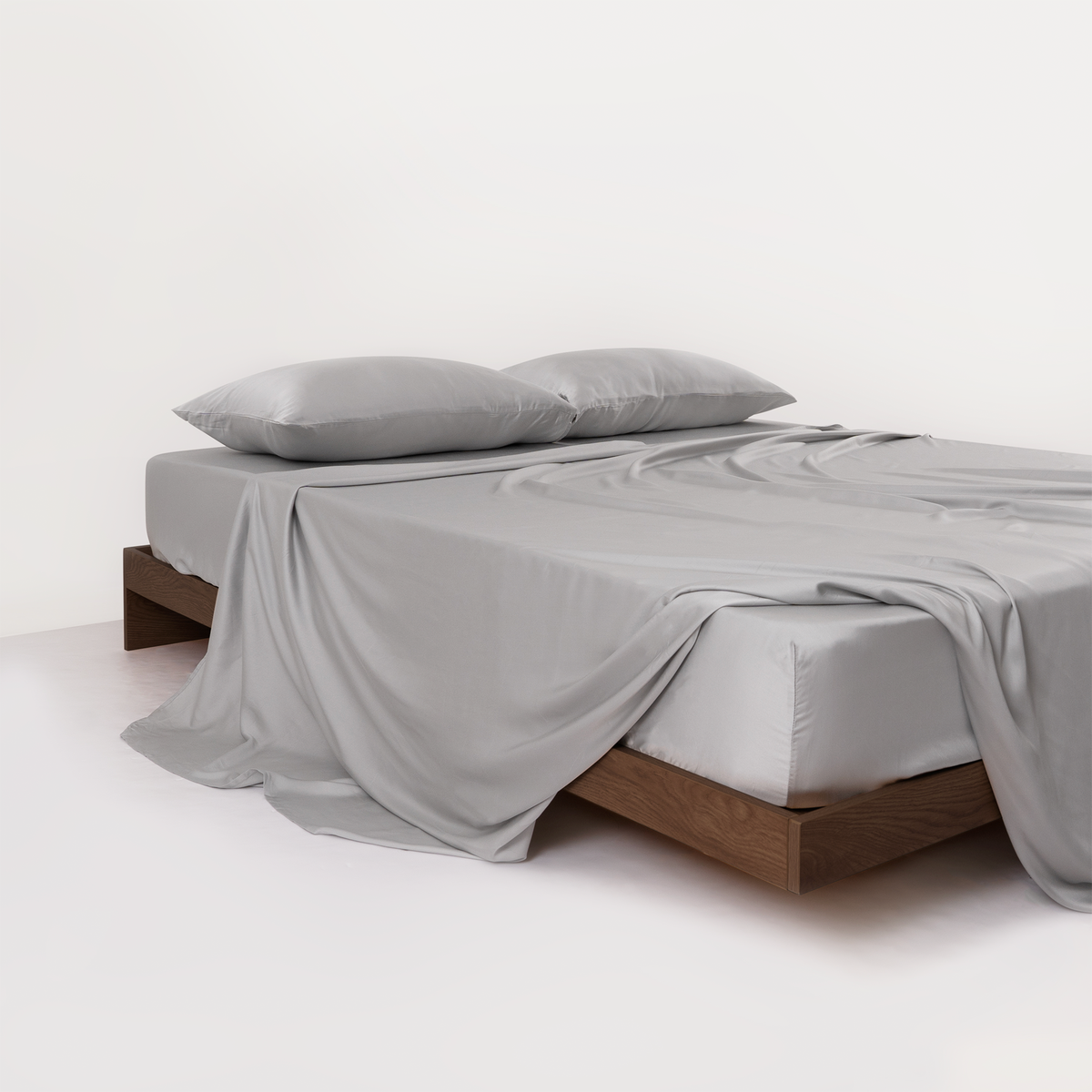 FURRFREE Bamboo Sheet Set & Duvet Cover - Pet Hair Repellent for Dogs/Cats Family
