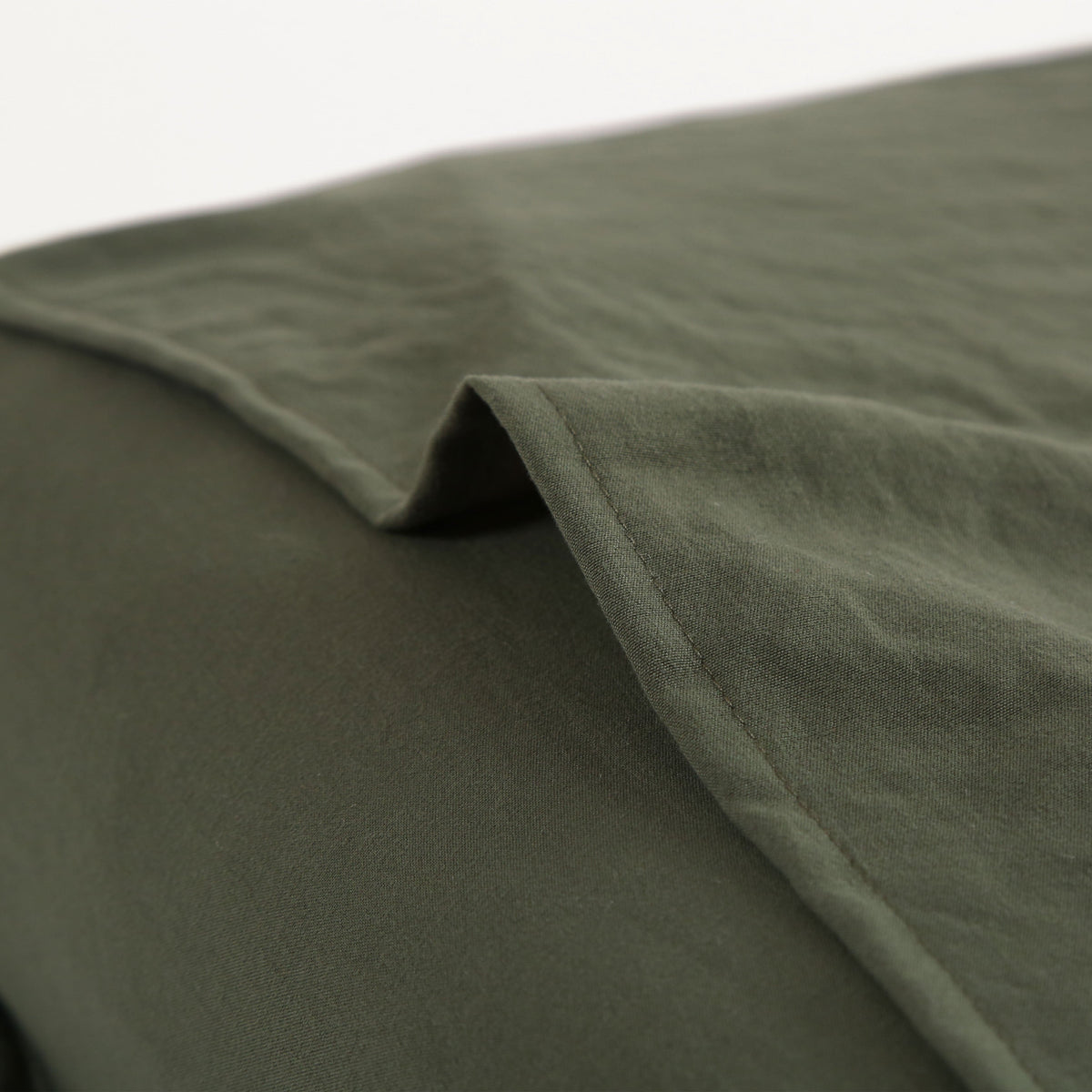 FURRFREE Quilt Set - Pet Hair Repellent for Dogs/Cats Family