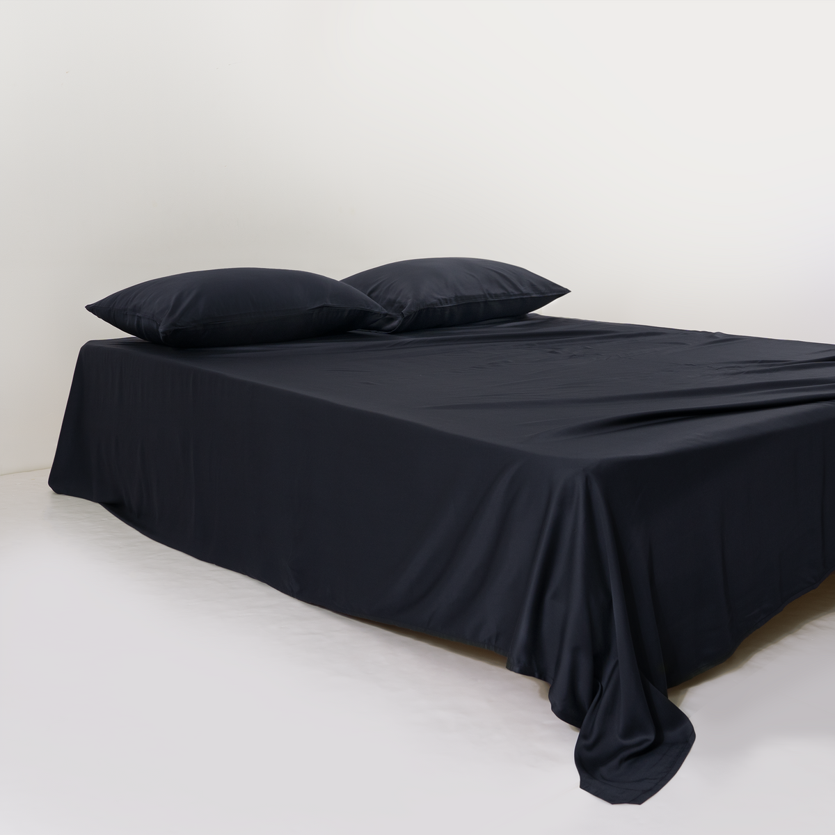 FURRFREE Bamboo Sheet Set - Pet Hair Repellent for Dogs/Cats Family