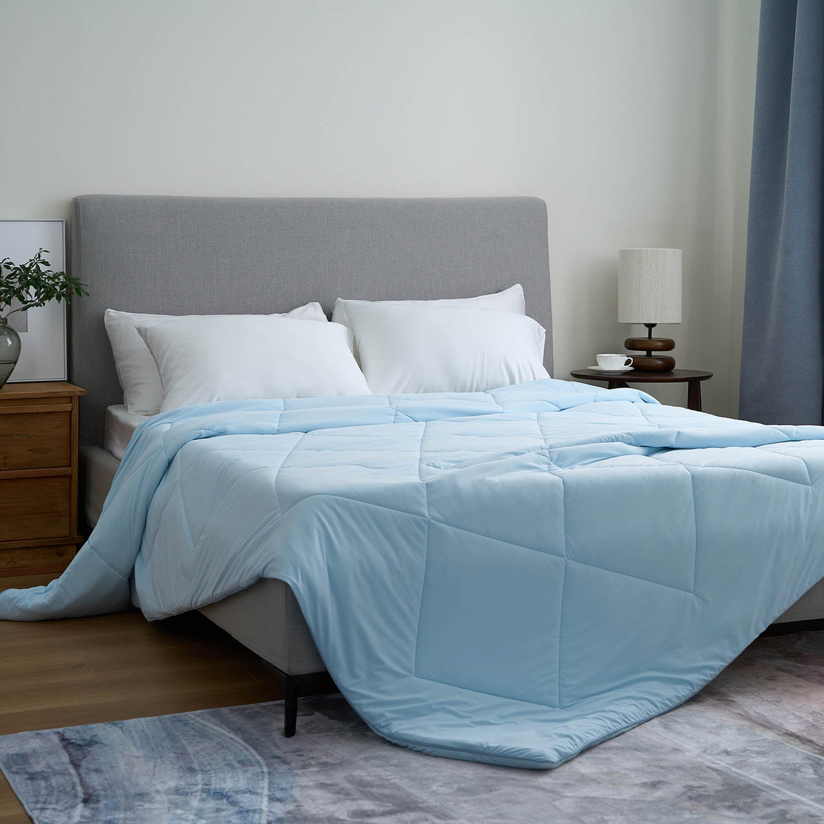 FURRFREE Super Cooling Comforter 2.0 Advanced Cool & Pet Hair Repellent Bedding for Hot Sleepers / Pet Owners