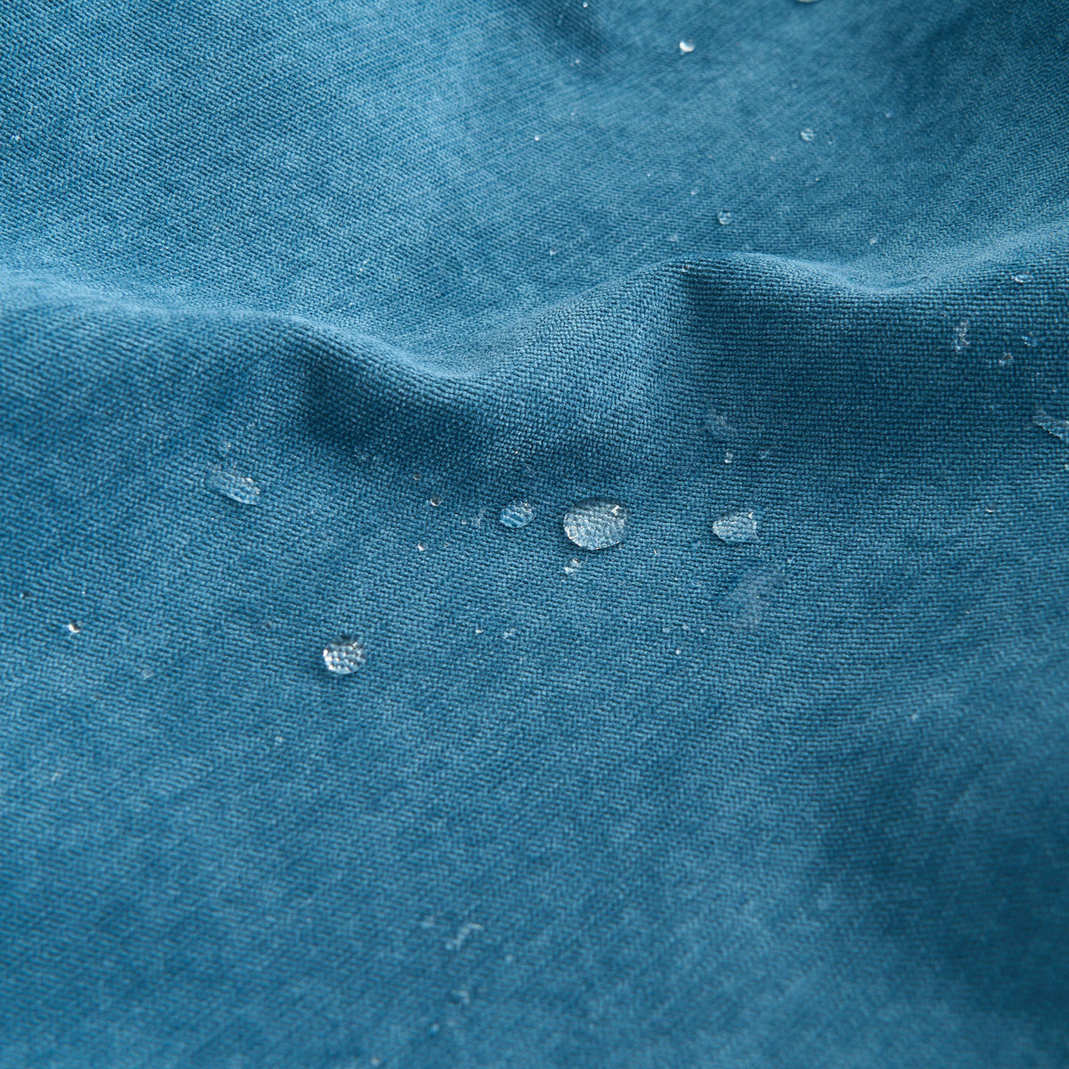 Spill-Resistant Non-Slip Sofa Cover