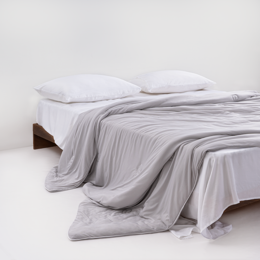 FURRFREE ChillGuard Comforter - Cooling & Pet Hair Repellent for Hot Sleepers/Pet Parents