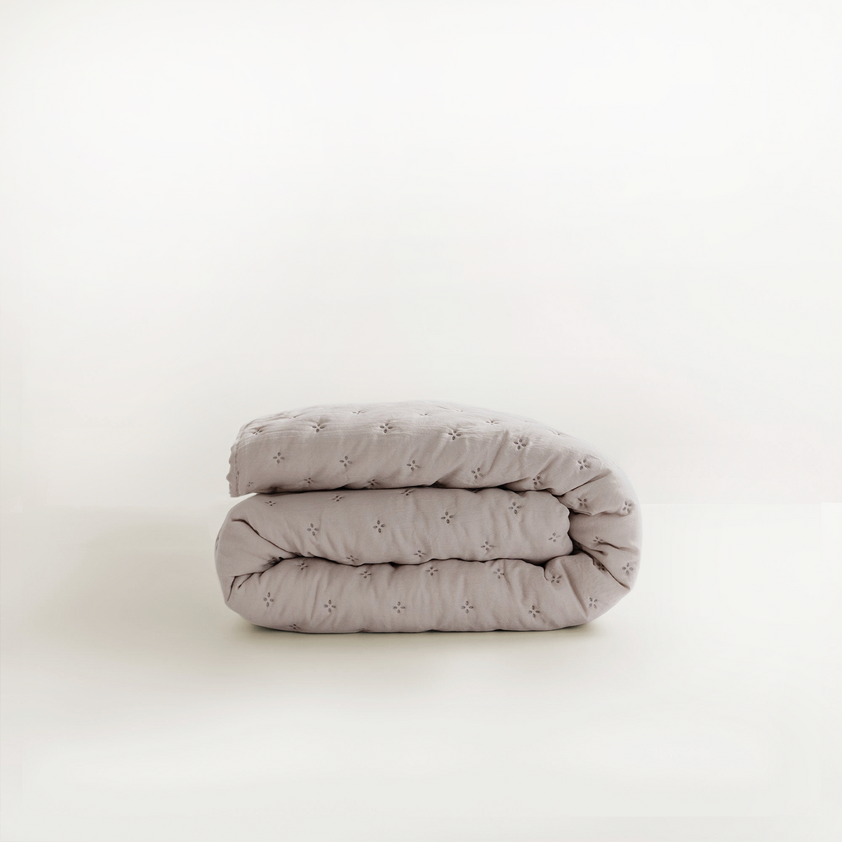 FURRFREE Quilt Set - Pet Hair Repellent for Dogs/Cats Family