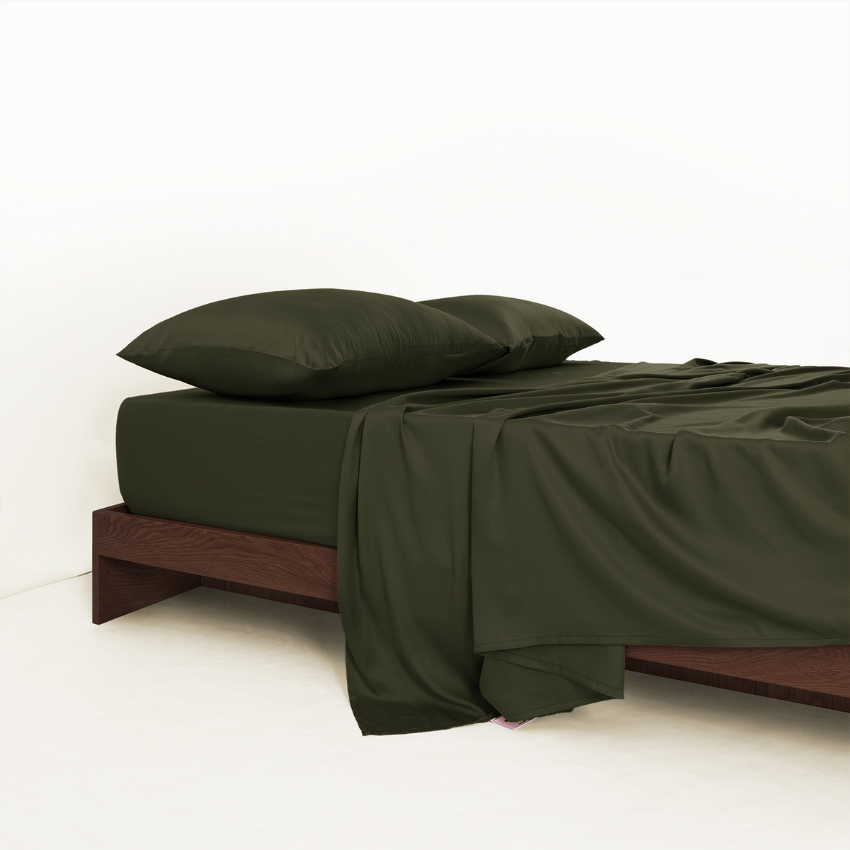 FURRFREE Bamboo Sheet Set - Pet Hair Repellent for Dogs/Cats Family