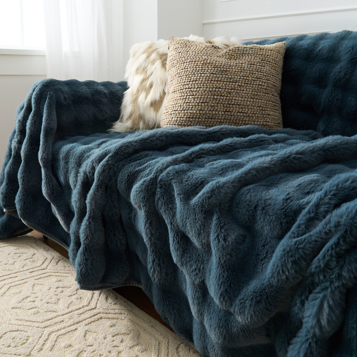 Luxe Ripple Faux Fur Sofa/Couch Cover