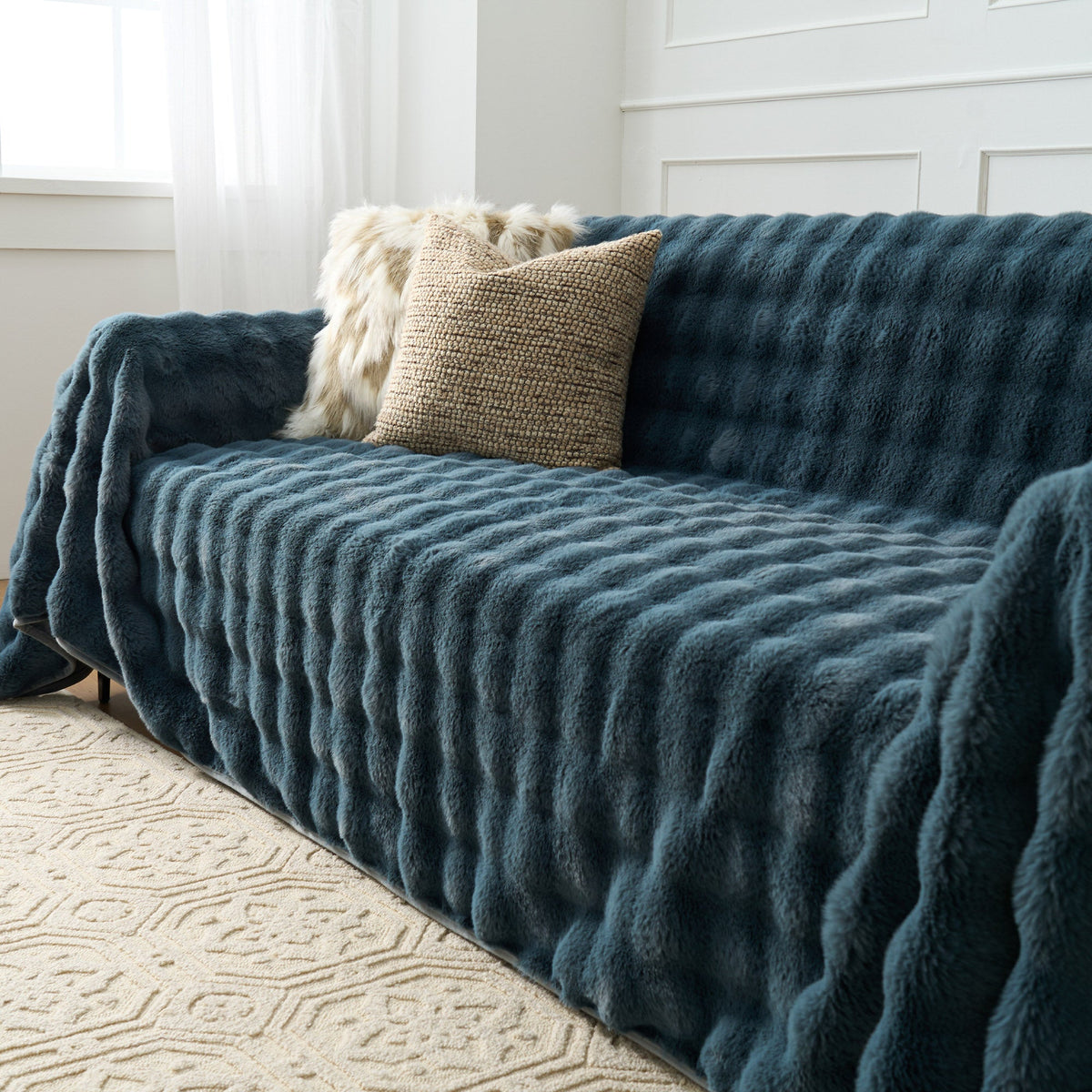 Luxe Ripple Faux Fur Sofa/Couch Cover