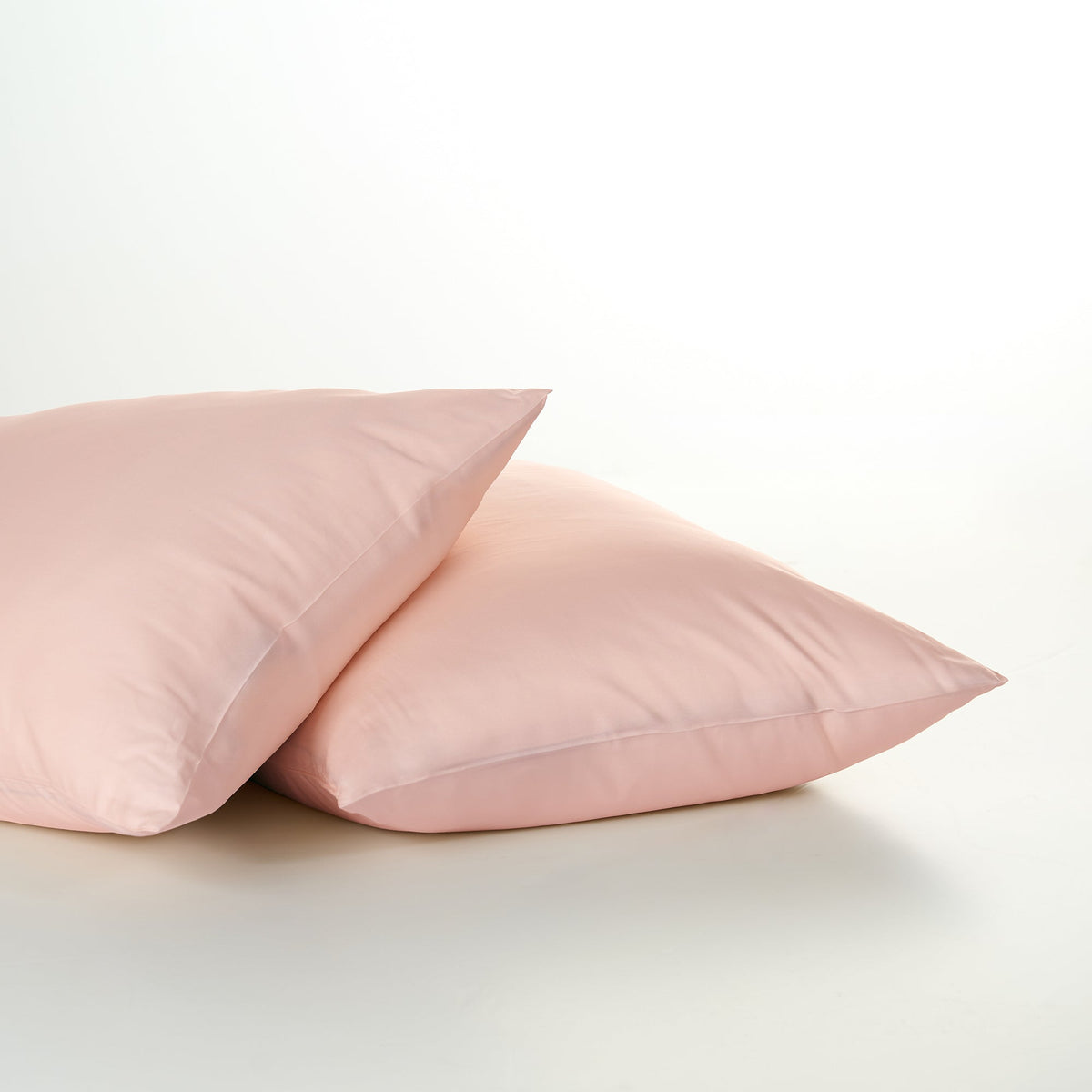 FURRFREE Bamboo Pillowcases - Pet Hair Repellent for Dogs/Cats Family