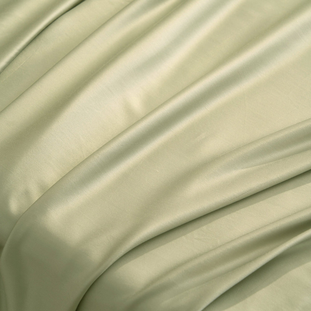 FURRFREE Bamboo Sheet Set - Pet Hair Repellent for Dogs/Cats Family
