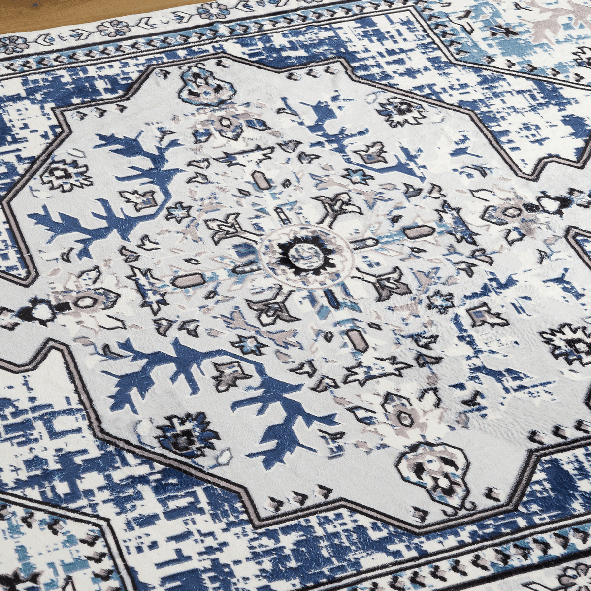 Easy Clean Rug Moroccan Boho Style Plush Pet Friendly Living Room Rug
